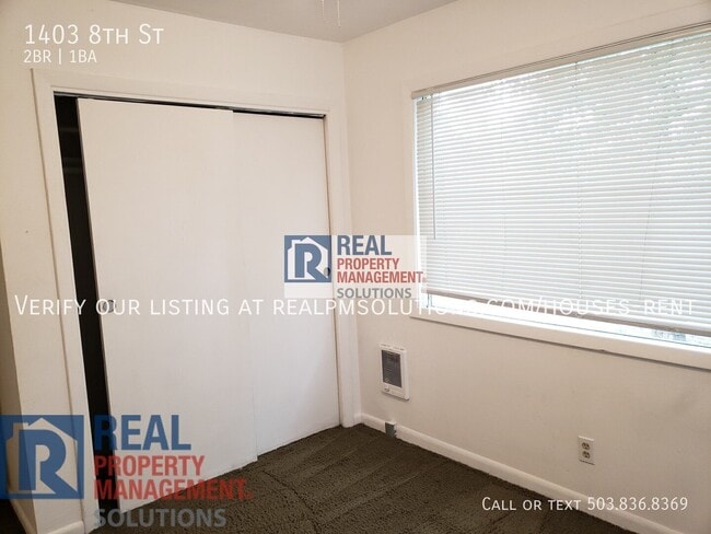 Building Photo - 1403 8th St