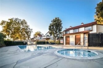 Building Photo - 2027 S Campus Ave