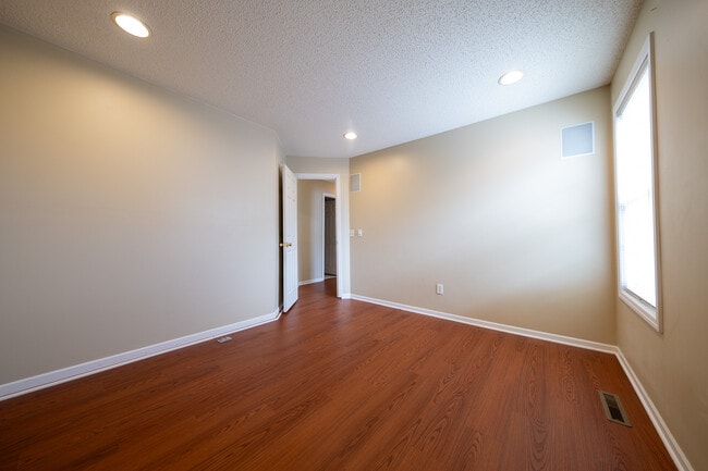 Building Photo - 9345 Rath Pl