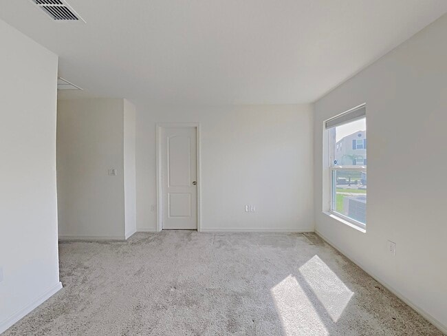 Building Photo - 4600 Glencrest Loop