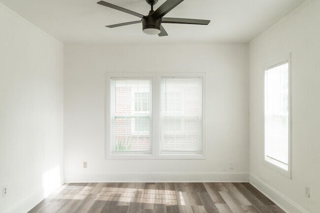 Building Photo - 511 N Monroe St