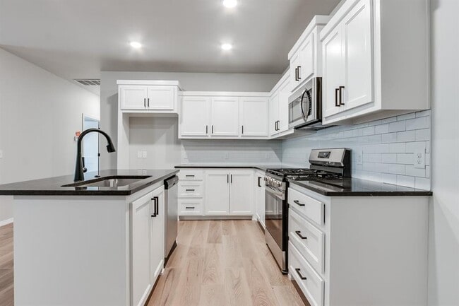 Building Photo - 13504 Calli Ct