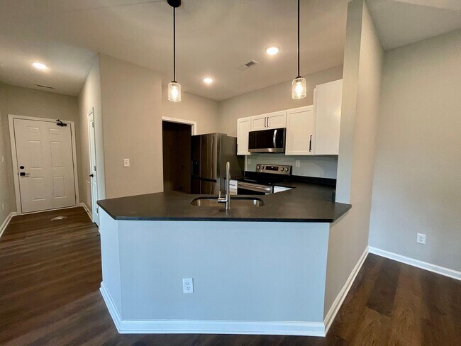 Building Photo - 111 Juniper Path