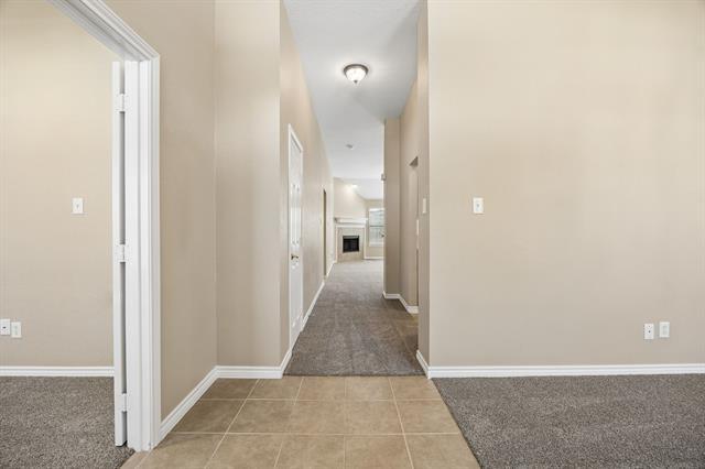 Building Photo - 9508 Fox Hill Dr