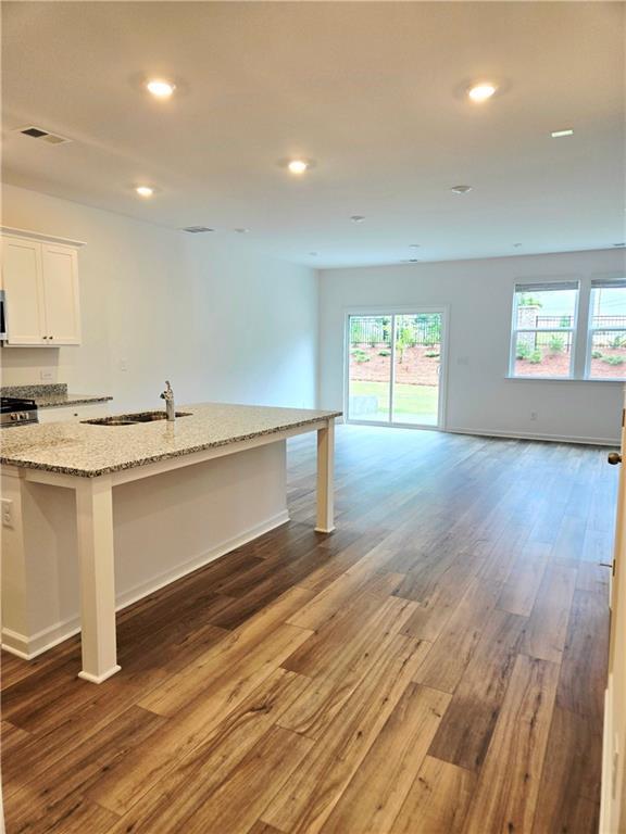 Building Photo - 2445 Livi Ln
