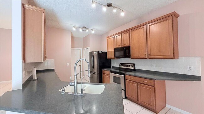 Building Photo - 4712 Mapletree Loop