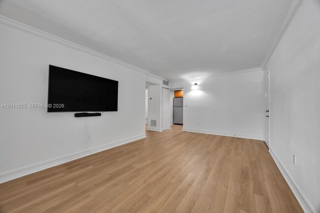 Building Photo - 8607 SW 68th Ct