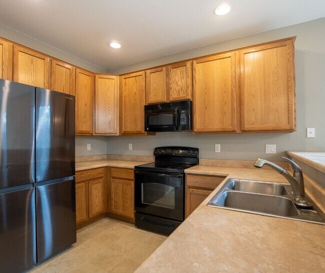 Building Photo - Move in ready home on Kettle Drum