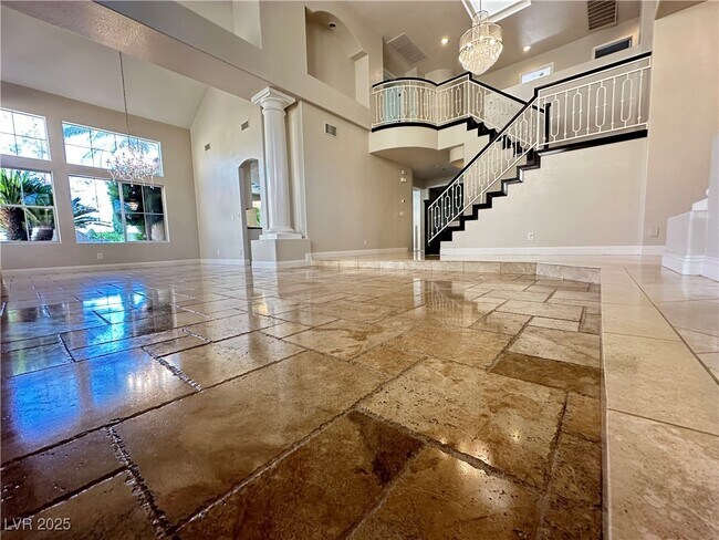Building Photo - 1828 Dolce Dr