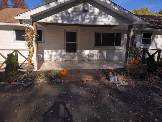 Building Photo - 881 Peniel Rd