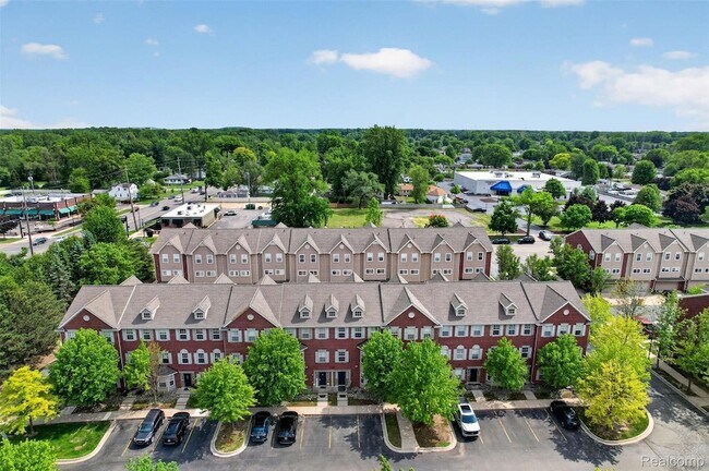 Building Photo - 22680 Goddard Rd