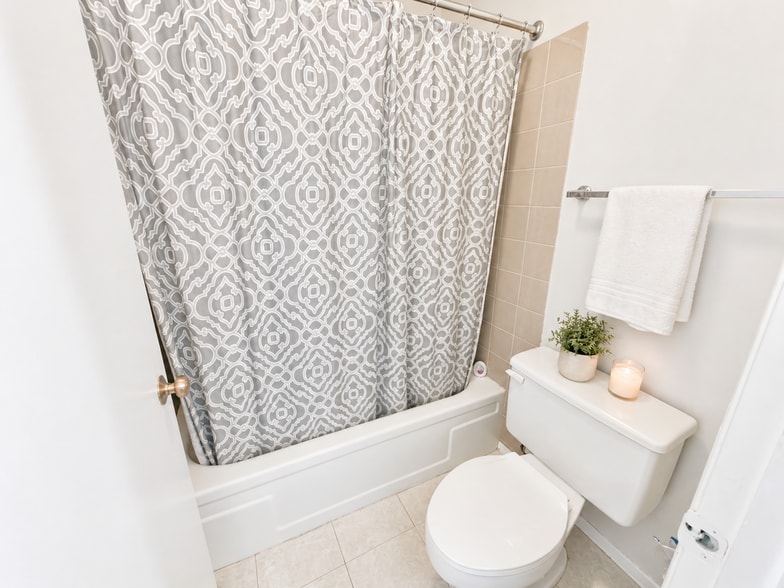 Building Photo - 780 S Federal St