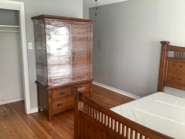 Building Photo - 1900 Hilltop Dr