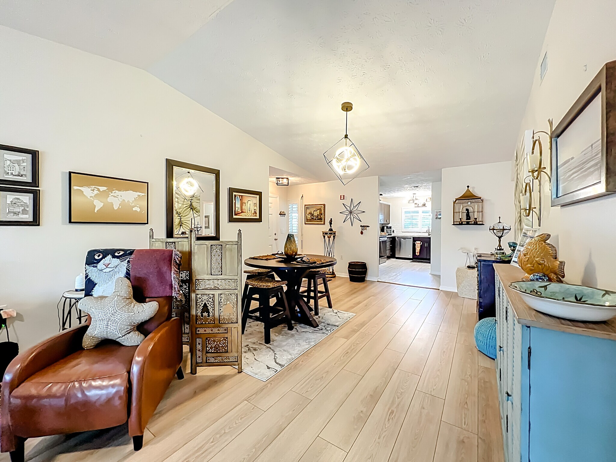 Building Photo - 760 Lake Orchid Cir