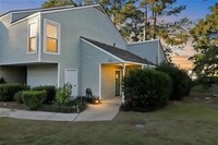 Building Photo - 16 Jacqueline Ct