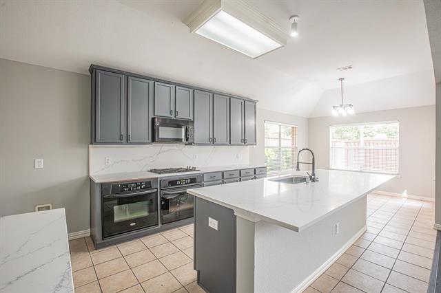 Building Photo - 9858 Bradford Grove Dr
