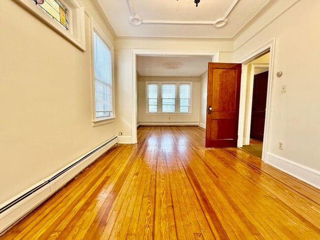 Building Photo - 315 ARMSTRONG Ave