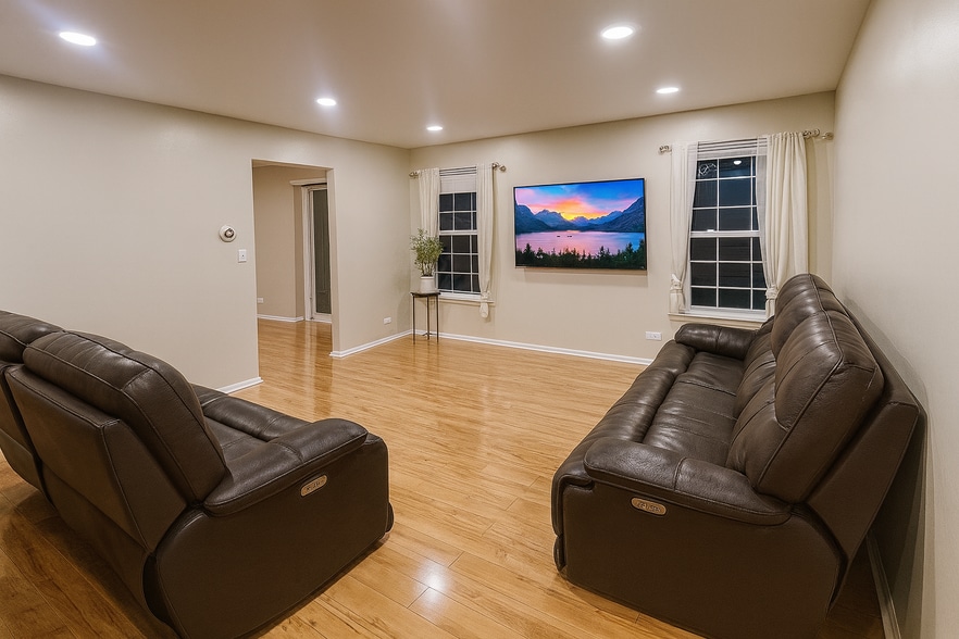 Building Photo - 1702 Saint Ann Dr