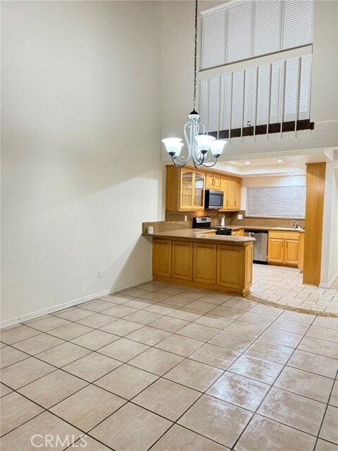 Building Photo - 2604 N Tustin Ave