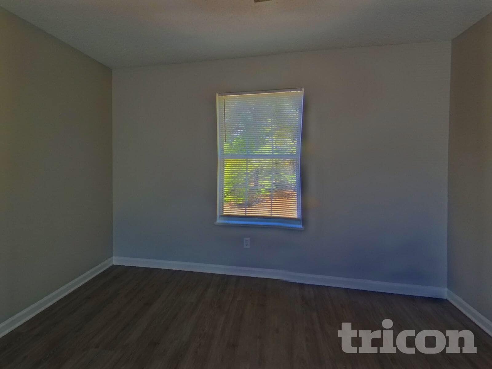 Building Photo - 5 High Glen Ct