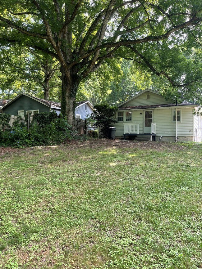 Building Photo - 1036 Ridge Ave