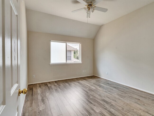 Building Photo - 3902 Breaux Bridge Ln