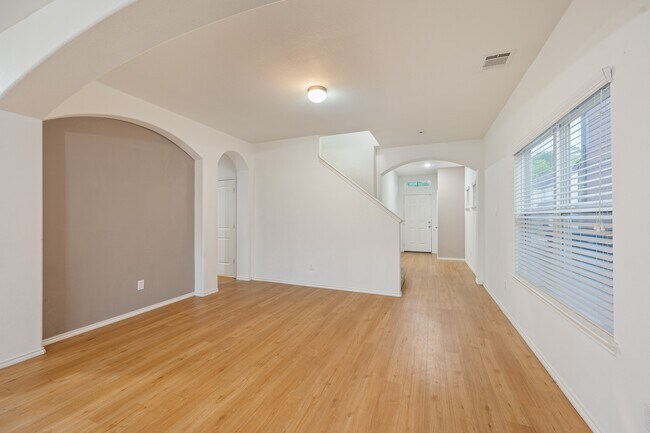 Building Photo - 2827 Arica Ln