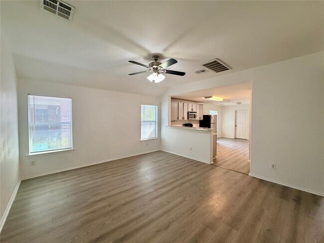 Building Photo - 1148 Shadow Creek Blvd