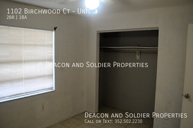 Building Photo - 1102 Birchwood Ct