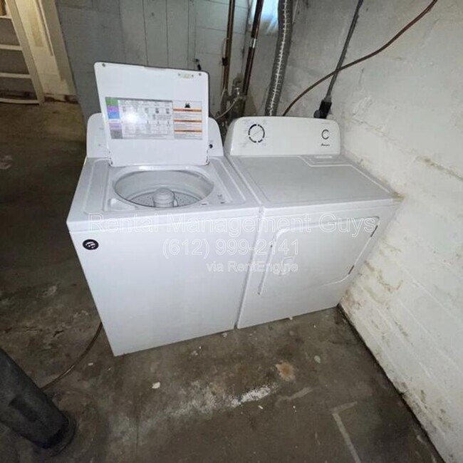 Building Photo - 1801 N Thomas Ave