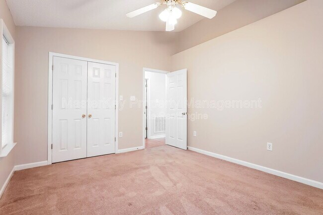 Building Photo - 317 Cross Hill Ln
