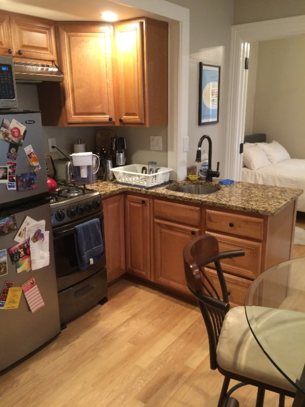 Building Photo - 16 River St