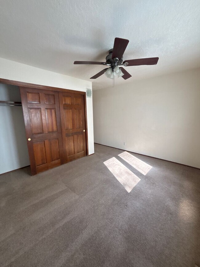 Building Photo - Townhouse Sandia Heights