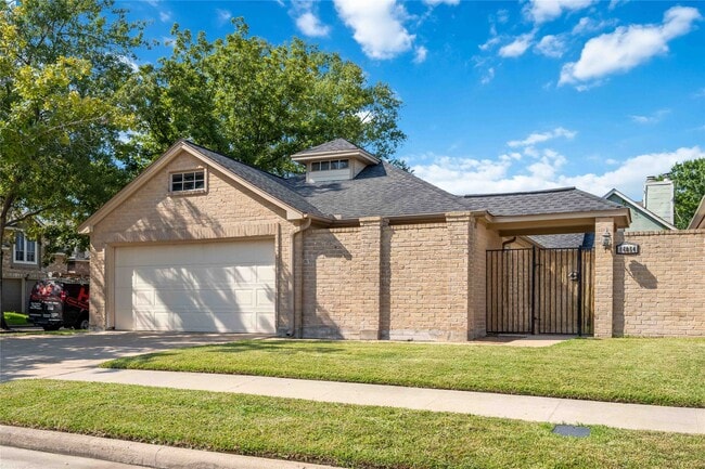 Building Photo - 16054 Hidden Acres Dr