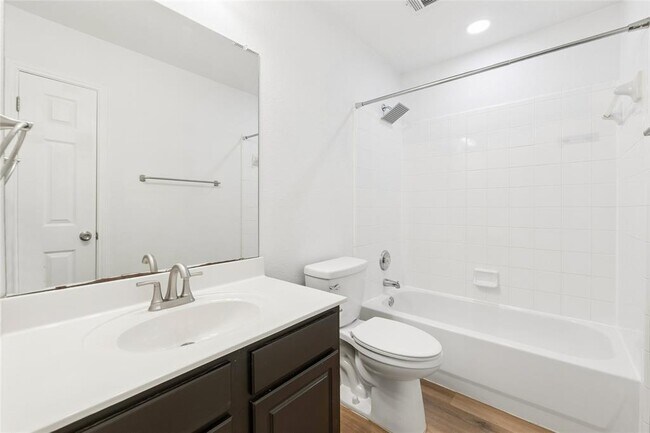 Building Photo - 1506 Cosmos Way