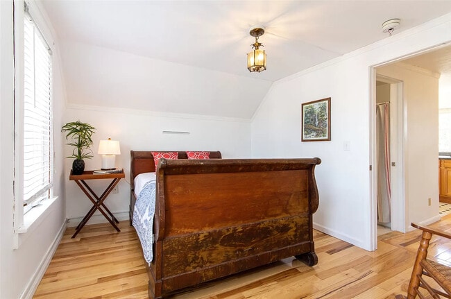 Reverse of the bedroom - 54 Rose St
