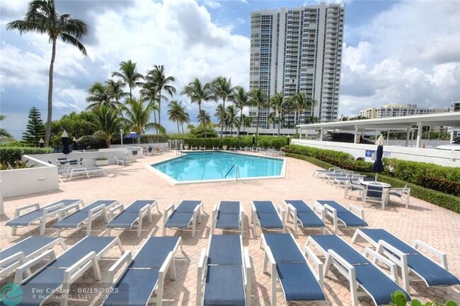 Building Photo - 1340 S Ocean Blvd