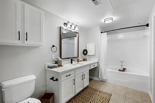 Building Photo - Comfort, Space & Style – All in One Place