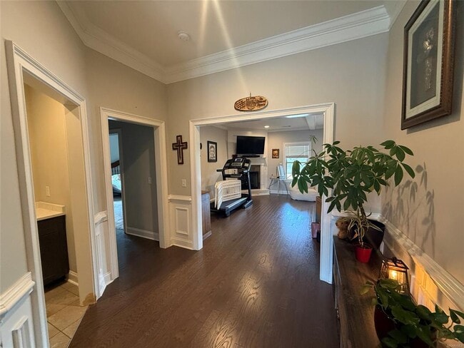 Building Photo - 1385 Witherspoon Dr