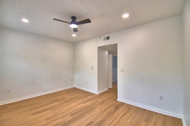 Building Photo - 660 Celebration Ave