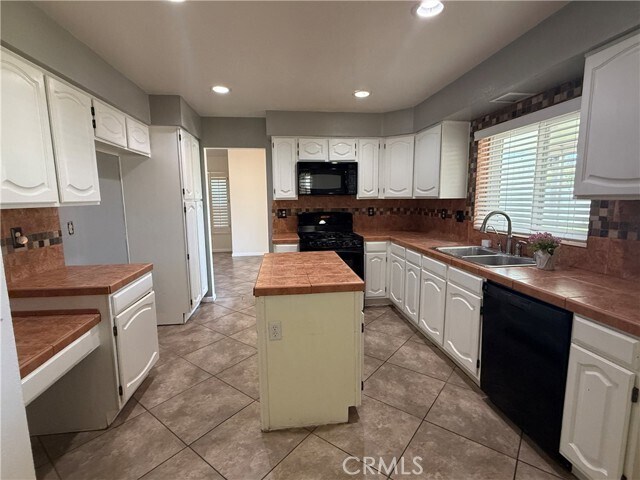 Building Photo - 19530 Chinotto Ln