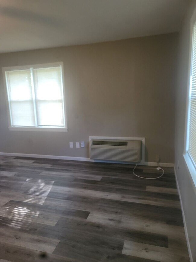 Building Photo - Available This Spring – Reserve Early! - Large SF in North KC