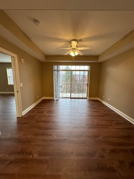 Building Photo - 5N426 Rohlwing Rd