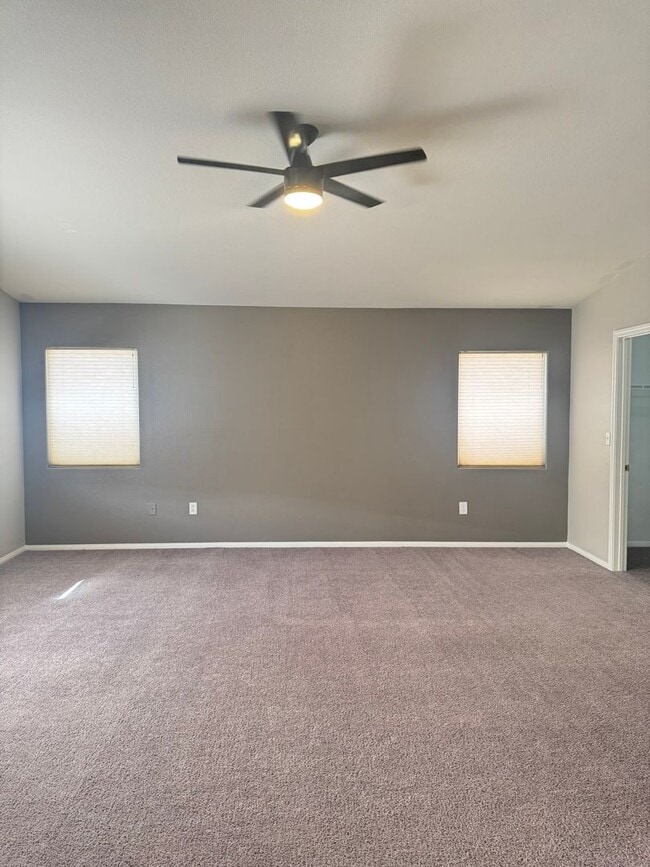 Building Photo - **Spacious 4-Bedroom Home in the Southwest!**