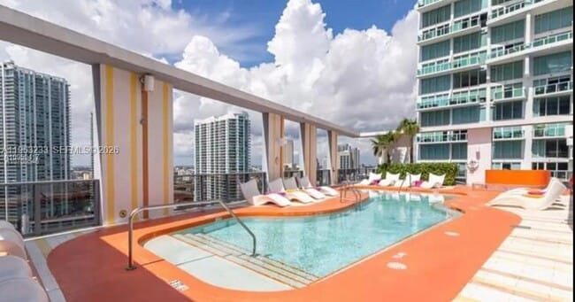 Building Photo - 31 SE 6th St