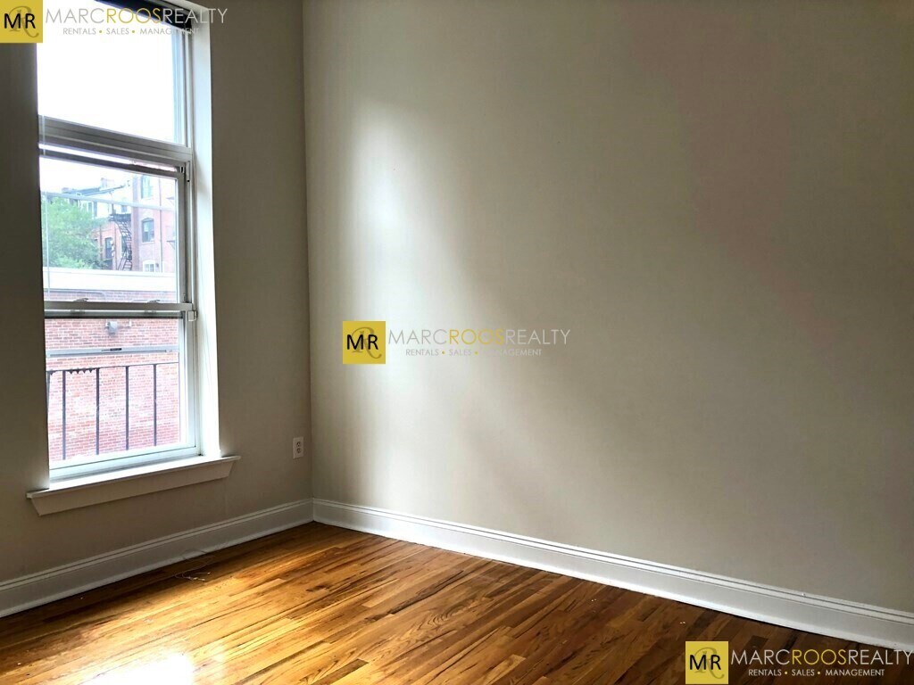 Building Photo - 678 Tremont St