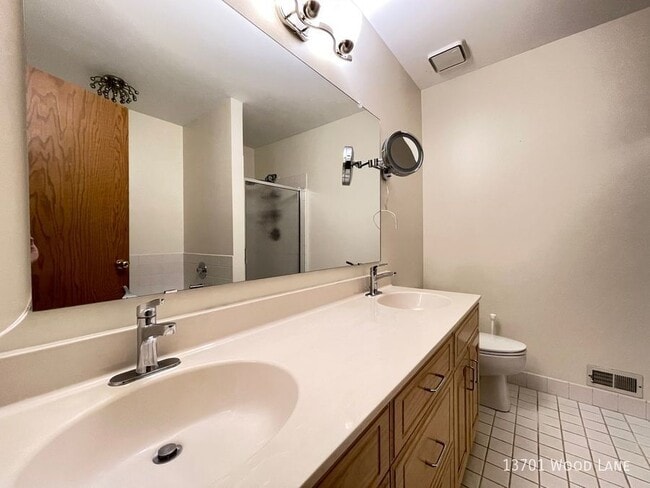 Building Photo - 13701 Wood Ln