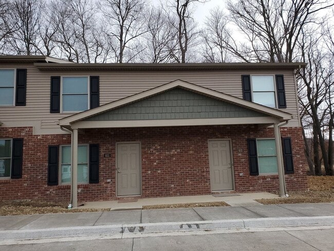 Primary Photo - Cedar View Place Townhomes