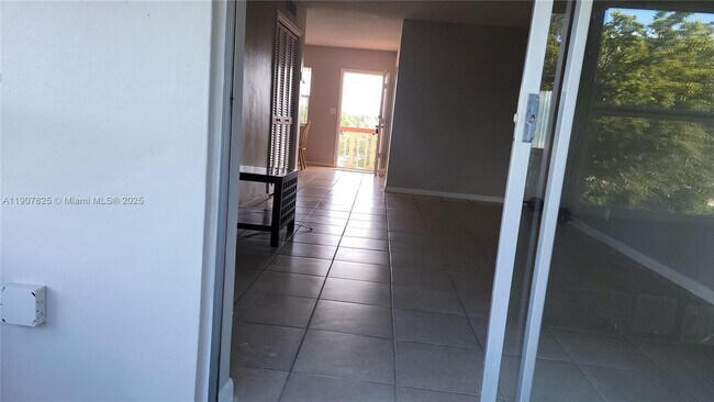 Building Photo - 4731 NW 10th Ct