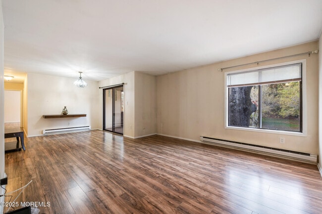 Building Photo - 177 Amberly Dr